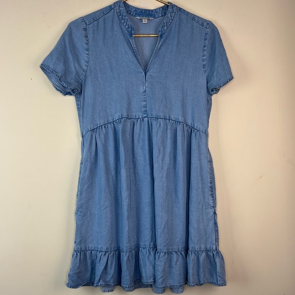Lucky Brand Dresses & Skirts - Lucky Brand Short Sleeve Chambray Ruffle Dress, Small